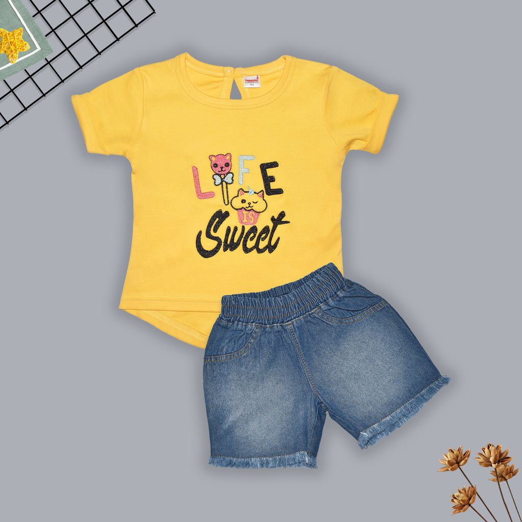 trendy and stylish half sleeve t-shirt with shorts for newborn baby girls