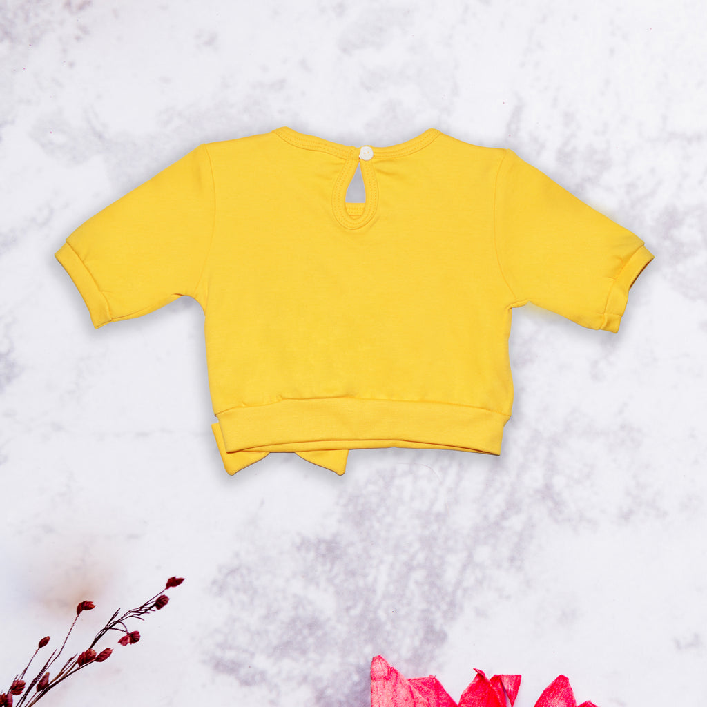 trendy and stylish half sleeve t shirt with shorts for new born baby girls